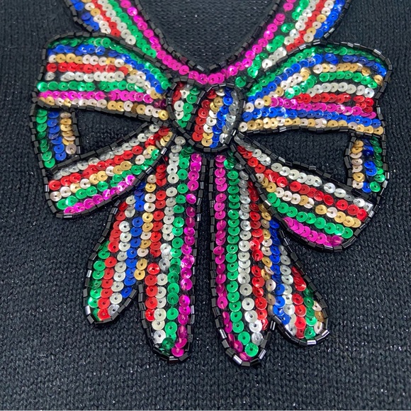 Design options by Philip & Jane Gordon sequined bow vintage sweater. - Picture 5 of 9